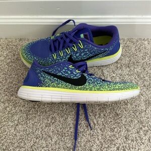 Nike Women’s Natural Ride Size 8